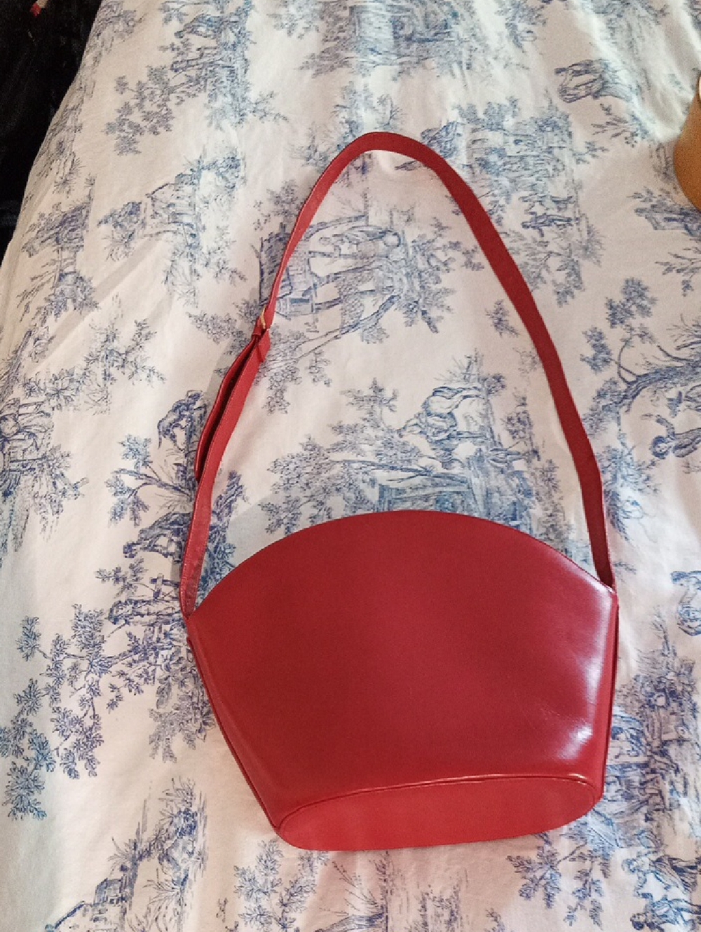 Vintage Franco Sarto Minimalist Red Curved Shoulder Bag with Adjustable Strap